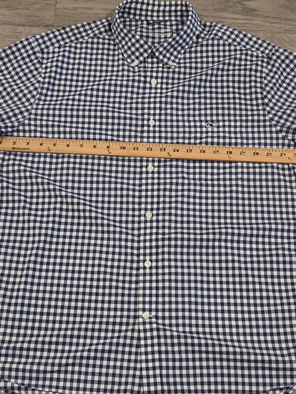 Vineyard Vines Featherweight Performance Button-Down Gingham Shirt - Size XL - Picture 8 of 9